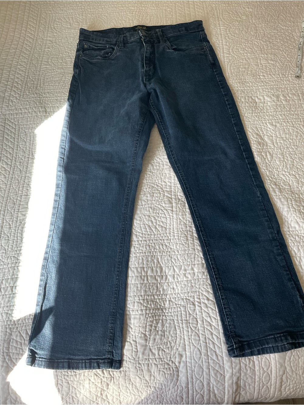 Men's Straight Jeans in Dark Blue Wash